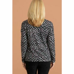 Top 10 😀 Anna Rose Animal Print Knit Top With Necklace For Female 😍 -Anna Rose Shop unnamed file 1091